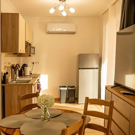 Holiday home Belezug-lak Vendeghaz *