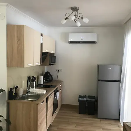 Belezug-lak Vendeghaz Holiday home *