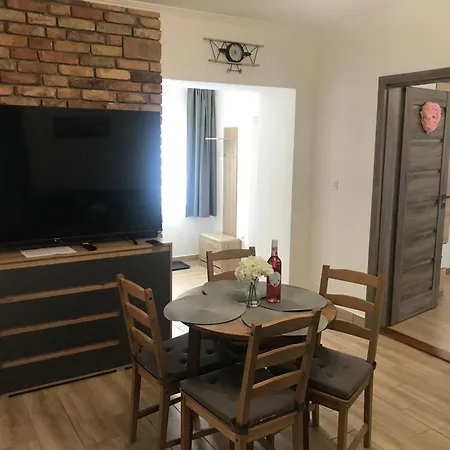 Belezug-lak Vendeghaz Holiday home *