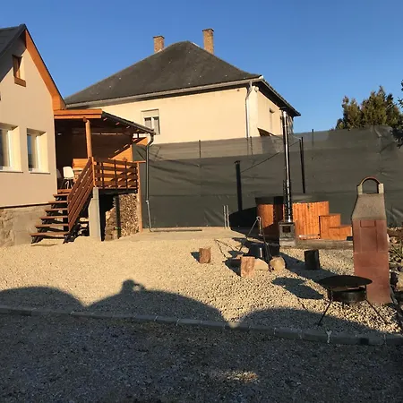 Holiday home Belezug-lak Vendeghaz