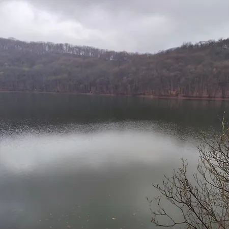 Belezúg-lak *
